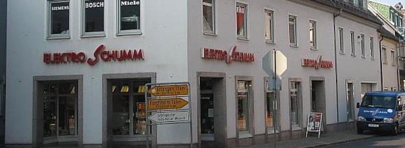 Außenansicht des Betriebsgebäudes von Elektro Schumm